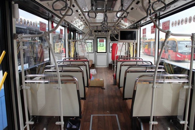 Foto - 50 Unit Bus Transjakarta Edisi Vintage Resmi Mengaspal 