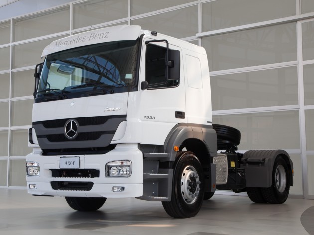 Foto - Mercedes-Benz : Seperti Inilah Perbedaan Axor Dan Actros Yang Baru Diluncurkan