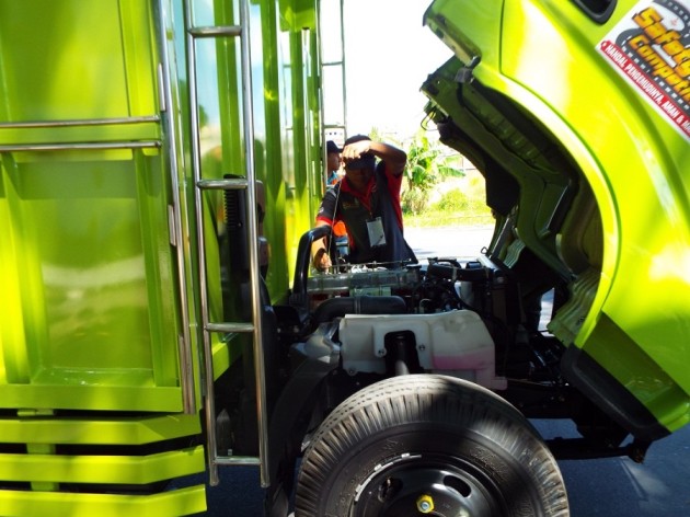 Foto - Hino Dutro Safety Driving Competition Sapa Warga Manado