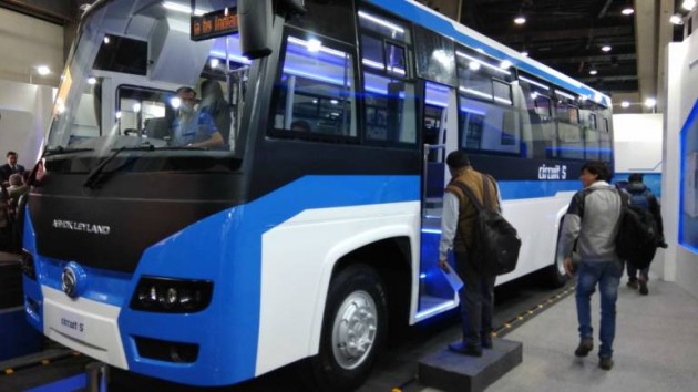 Foto - Ashok Leyland Luncurkan Bus Listrik Ukuran Sedang, Circuit-S