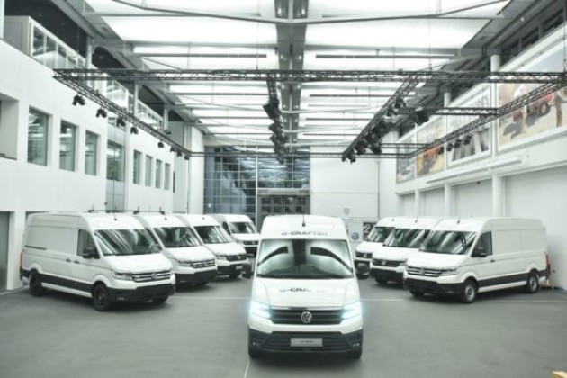 Foto - Van Listrik eCrafter Siap Mendebut di Ajang Commercial Vehicle Show 2018