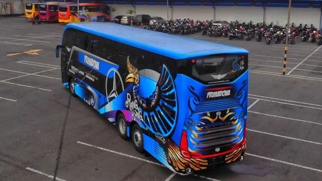 Foto - Bus Antar Kota Double Decker Pertama di Pulau Sulawesi Resmi Beroperasi