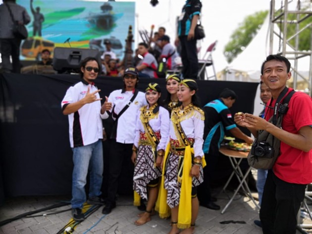 Foto - Jambore Nasional I EMCI Dibuka dengan Acara Potong Tumpeng, Malamnya Goyang Bareng Nella Kharisma