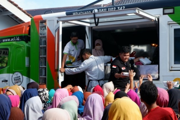 Foto - Food Truck Terbesar Di Indonesia, Untuk Aksi Kemanusiaan