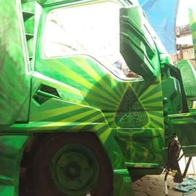 Foto - Truk Ala Transformer Ini Menggebrak Jogja Truck Festival 2018