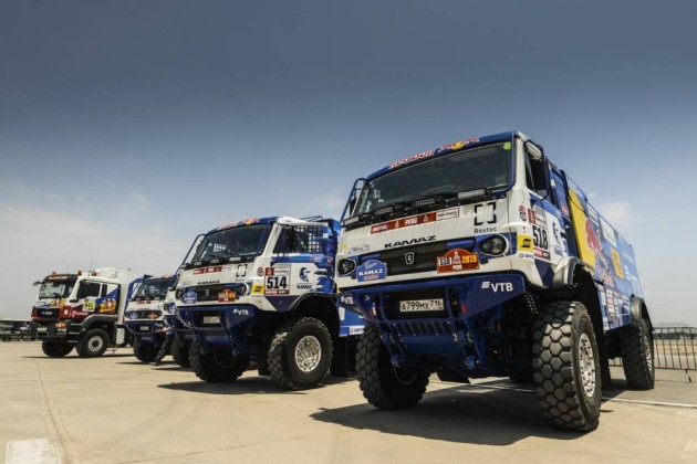 Foto - Parade Foto : Reli Dakar 2019 Kategori Truk Masih Didominasi Tim Rusia dan Belanda