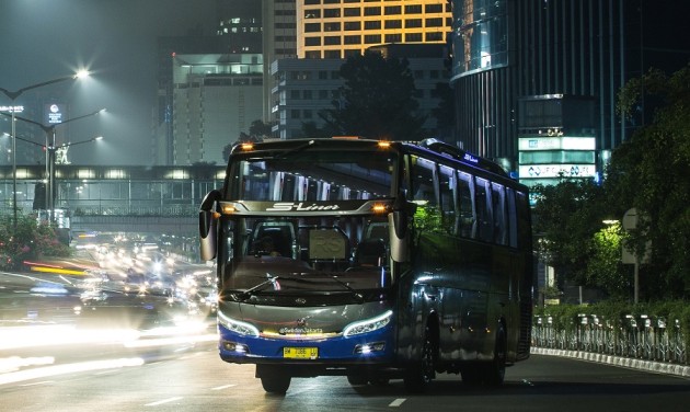 Foto - Volvo Bus Kenalkan Volvo B8R untuk Armada Bus Kota di Indonesia