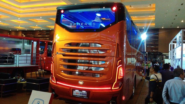 Foto - Evolander SHD Menggarap Segmen Bus Premium