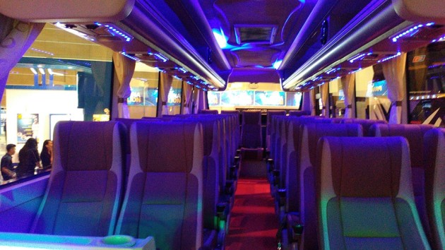 Foto - Zeppelin Next-G facelift, Bus Medium Kelas Premium Produksi Karoseri Gunung Mas