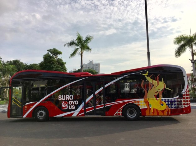 Foto - Daimler Serahkan 18 Unit Mercedes-Benz O500U 1726 untuk Armada Bus Kota Surabaya