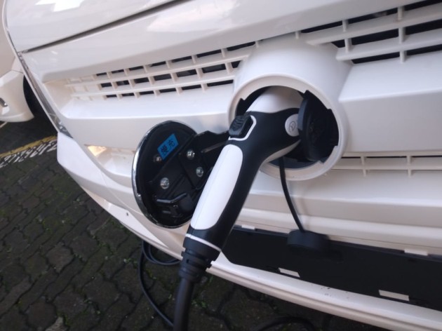 Foto - Mencicip DFSK Van Electric Vehicle