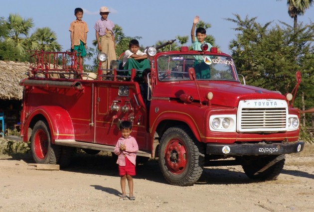 Foto - Truk Toyota Buaya, Truk Besar Pertama Dan Terakhir