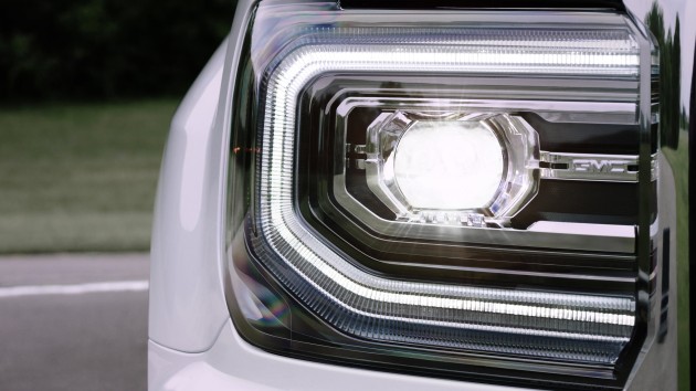 Foto - Lampu Led, Memberikan Banyak Ubahan Dalam Industri Otomotif