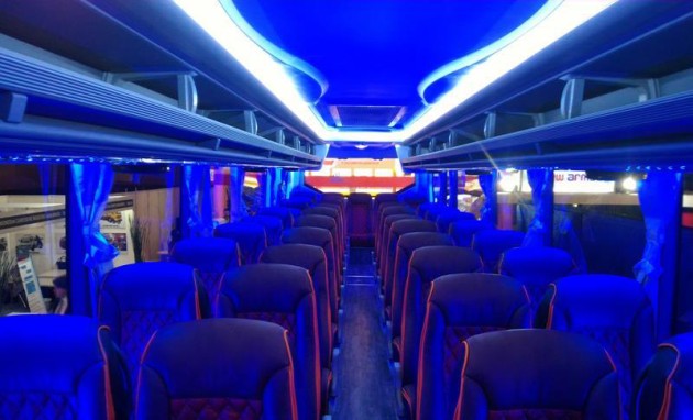 Foto - Demam Lampu LED di Bus