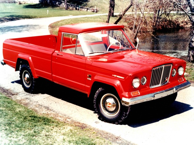 Foto - Jeep JT Gladiator, Pikap Paling Fenomenal Di Dunia