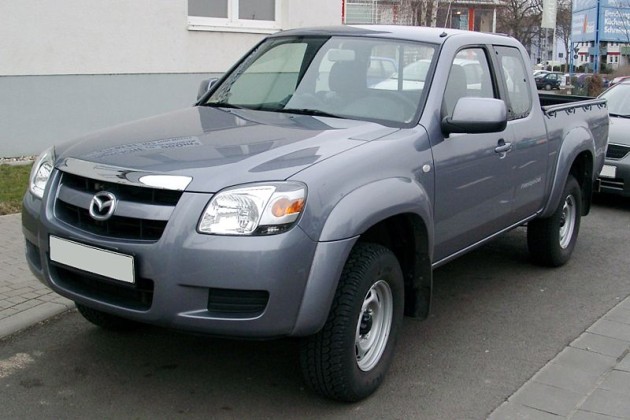 Foto - Mazda BT-50, Si Kembar Yang Kalah Pamor