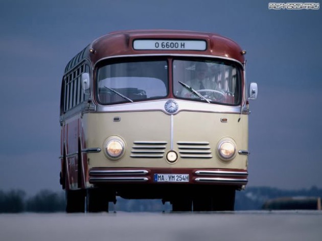 Foto - Trend Bus Mesin Belakang