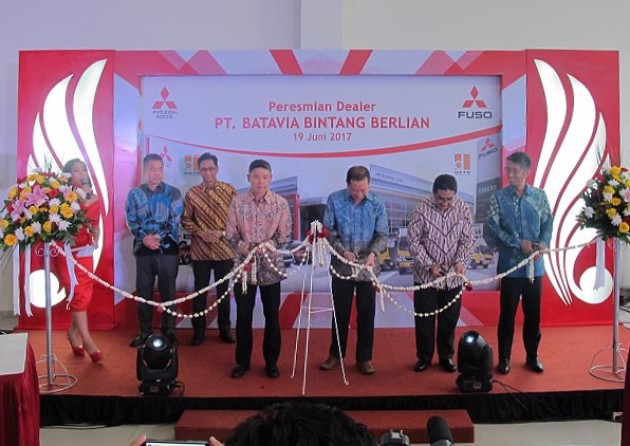 Foto - Perkuat Pasar JABODETABEK, Mitsubishi Fuso Resmikan Dealer di Parung, Kabupaten Bogor