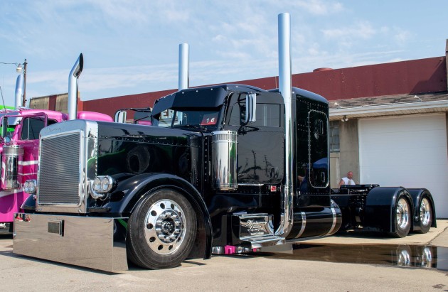 Foto - Peterbilt 379, Si Bintang Transformers