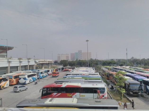 Foto - Bus Tujuan Jateng dan Jatim Harus Pindah ke Terminal Pulogebang Akhir Januari Ini