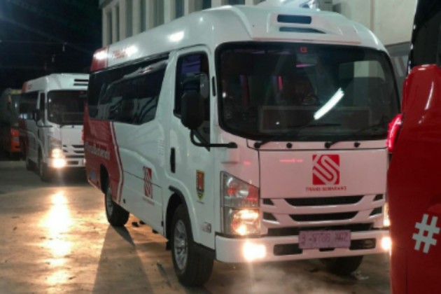 Foto - Trans Semarang Feeder Andalkan Mikro Bus Bermesin BBG