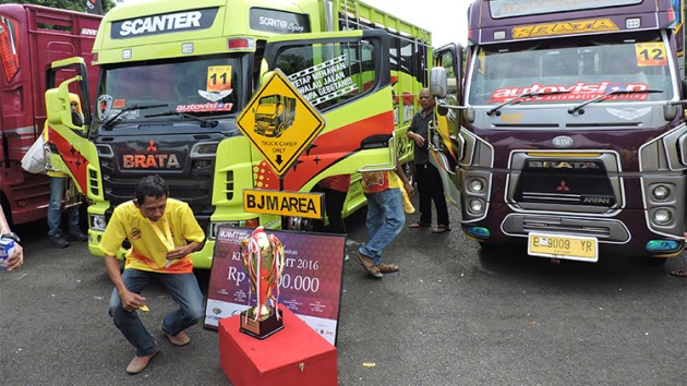 Foto - Sejuta Unit Colt Diesel : Modifikasi Meriah Mulai Yang Sederhana Hingga Bermodal Ratusan Juta