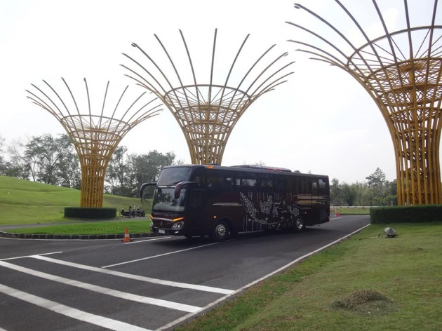 Foto - Reborn! Bus New Patriot Buatan Karoseri Morodadi Prima Malang, Bergaya Simpel dan Elegan