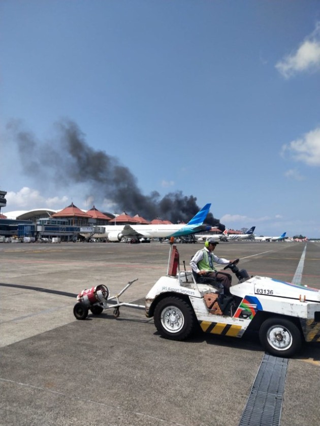 Foto - Bandara Ngurah Rai Batasi Usia Bus Apron Maksimal 10 Tahun