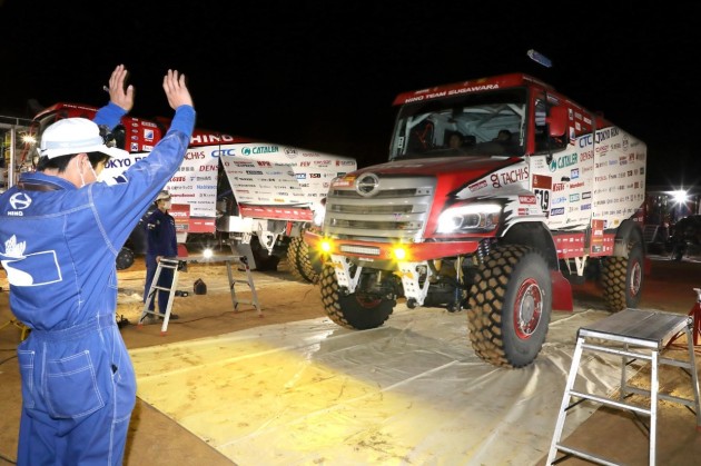 Foto - Team Hino di Rally Dakar Lakukan Strategi ini