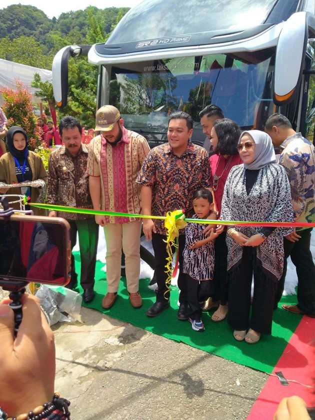 Foto - Serunya Kopdar NPM Mania, Bertemu 10 Unit Bus Baru Berchassis Mercedes-Benz OH 1526 NG