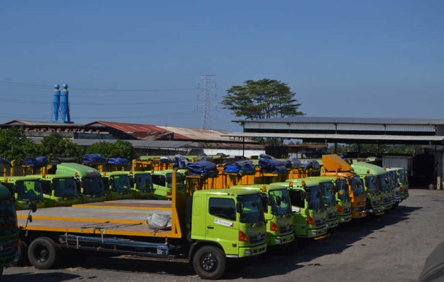 Foto - Jualan Saham Di Bursa, Pura Tans Belanja Ratusan Unit Truk Hino Dan Trailer