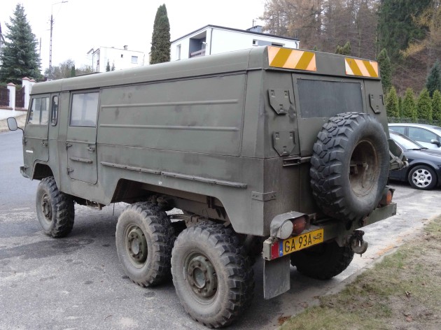 Foto - Volvo 303, Truk Kecil Dengan Kemampuan Off-road Handal