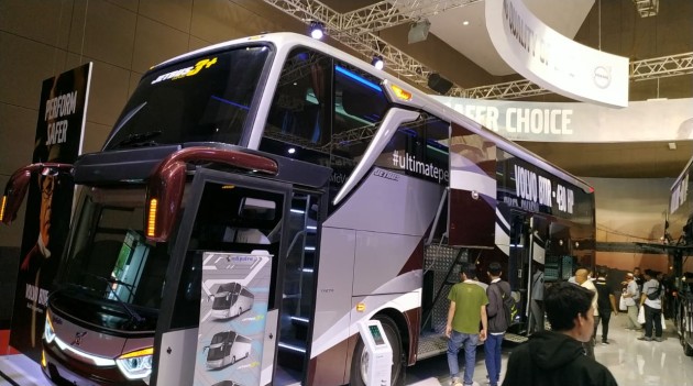 Foto - Volvo Janjikan Jaminan Suku Cabang 1x24 Jam untuk Pembelian Chassis Bus Tronton B1R