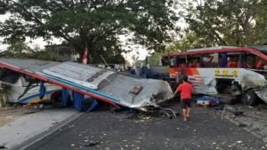 Fakta-fata Bus Eka dan Sugeng Rahayu Tabrakan Hebat di Ngawi