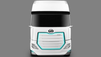  Tokyo Motor Show 2017: UD Trucks Unjuk Gigi dengan World Premiere Truk Quon