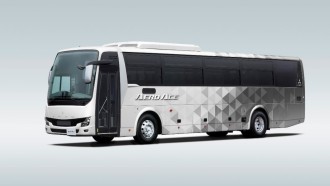 Mitsubishi Hadirkan Big Bus Wisata Berpintu Lipat