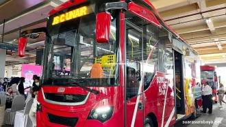 Bus Kota Listrik Akhirnya Beroperasi di Surabaya