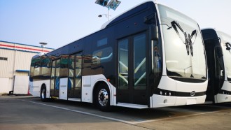 Transmilenio Hadirkan Bus Listrik Dengan Wifi Gratis