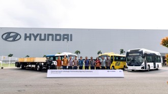 Hyundai dan Indika Sepakat Makin Banyak Hadirkan Bus Listrik 