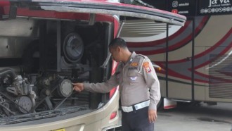 Ramp Check Polres Trenggalek: Sambangi Langsung Pool Bus Pariwisata