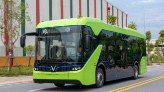 Bus Listrik Buatan Vietnam Mulai Mengaspal