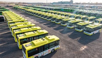 Bus Asal Cina Makin Tak Terbendung Mendunia