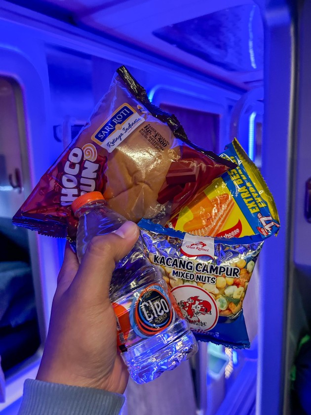 Foto - Perang Snack Antar PO Makin Menjadi