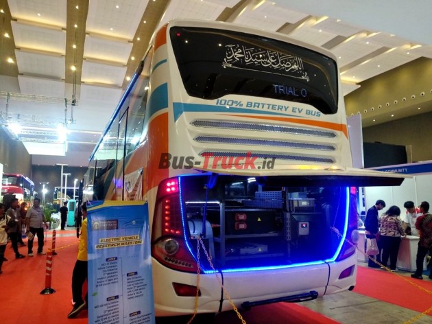 Foto - Harapan Besar Konversi Bus Listrik