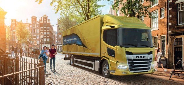 Foto - Volvo FH, Truk Listrik Terbaik Versi IToY 2024