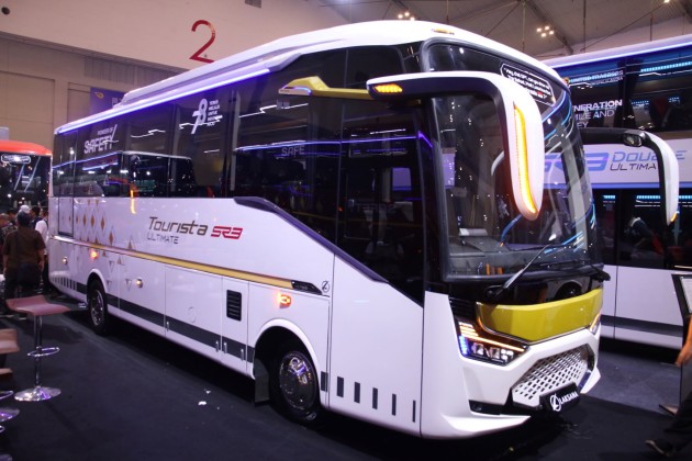 Foto - Hino Gas Pol Rangkul Perusahaan Otobus Di GIIAS 2023