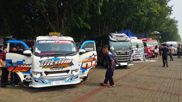 Foto - Adu Kece 10 Finalis Isuzu Real Modification Contest 2023