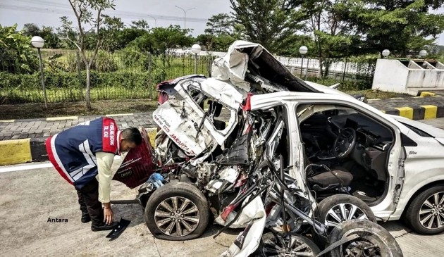 Foto - Pemakaian Bahu Jalan Di Tol Ada Aturannya