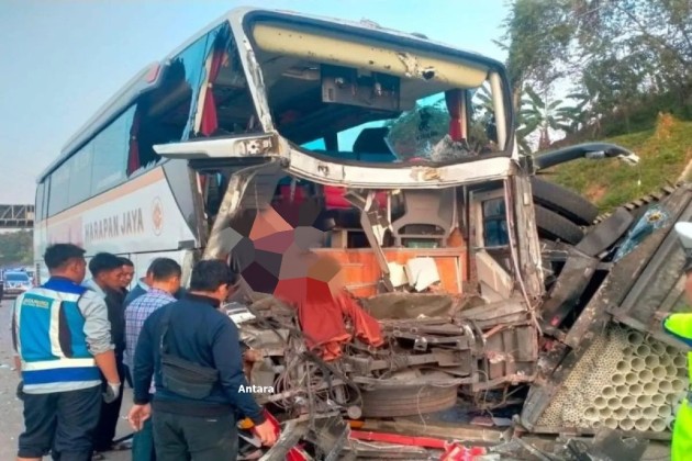 Foto - Pemakaian Bahu Jalan Di Tol Ada Aturannya