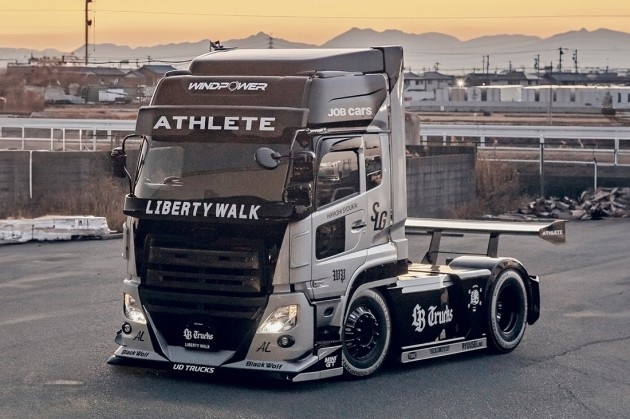 Foto - UD Trucks “Quon” Versi Liberty Walk